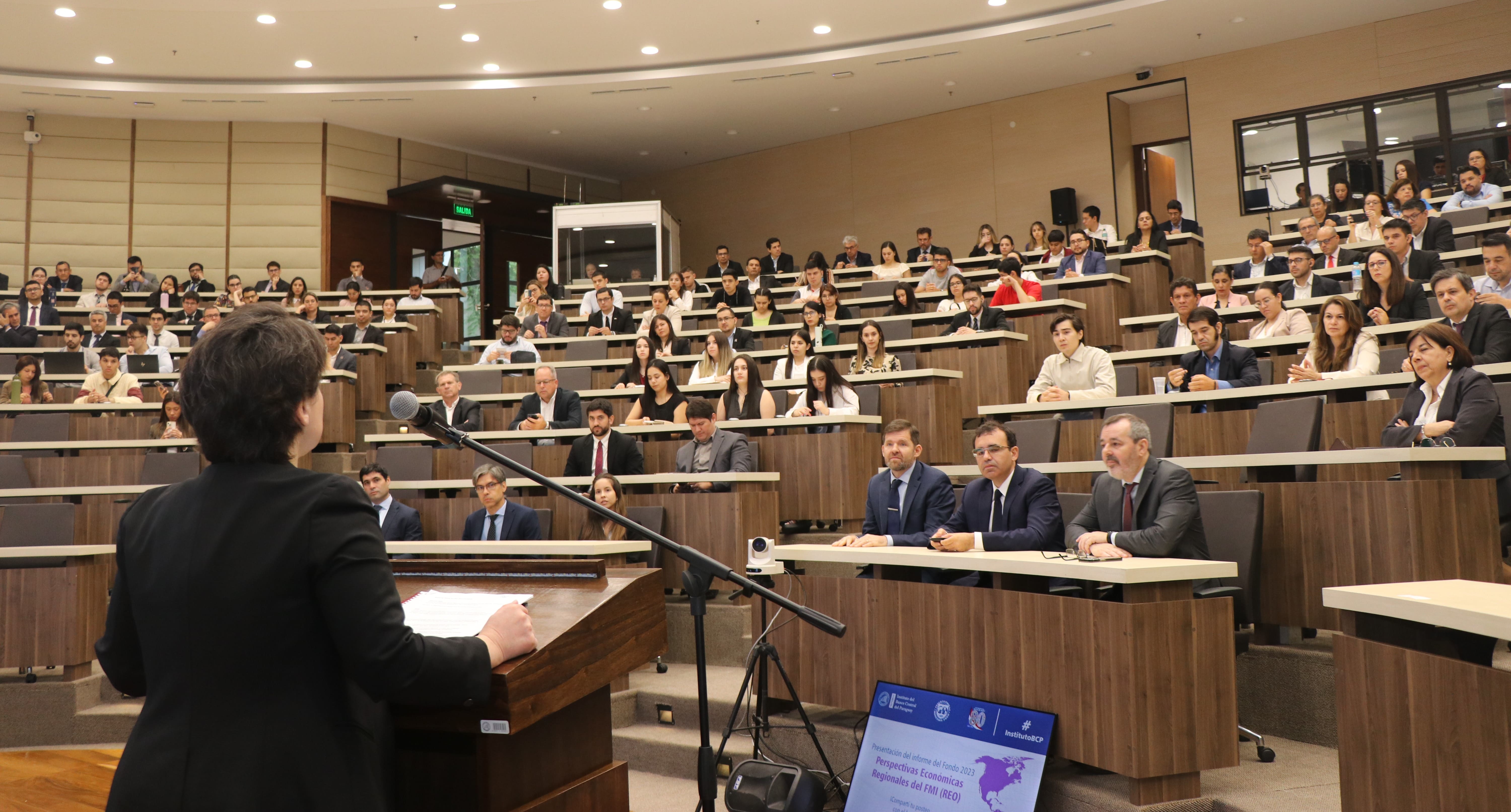 La presentación del REO se desarrolló en el Aula Magna del Instituto BCP.